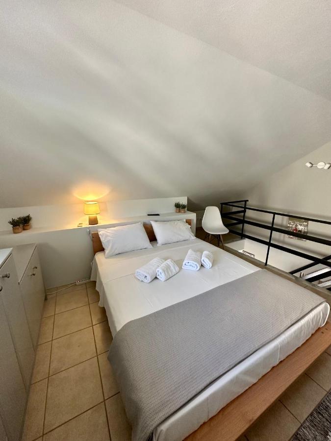 Central Tiny Loft In Argostoli Exterior photo